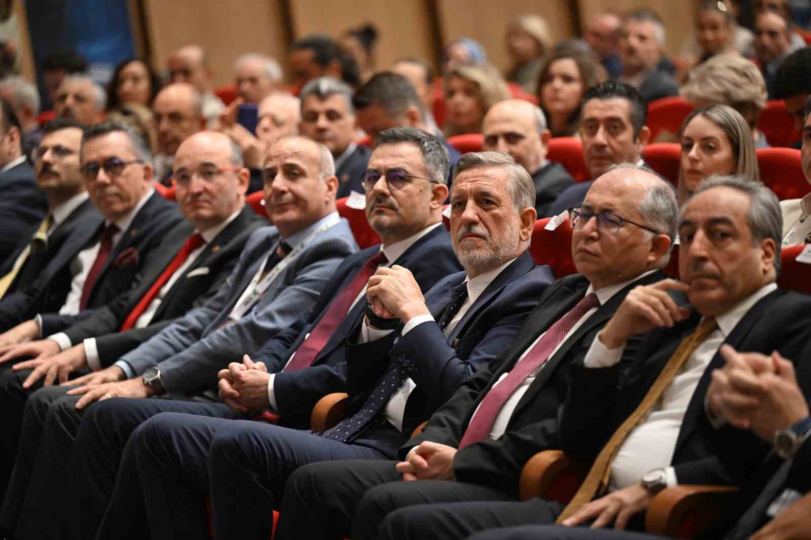 Next Level Uludağ Zirvesi Bursa Business School’da başladı