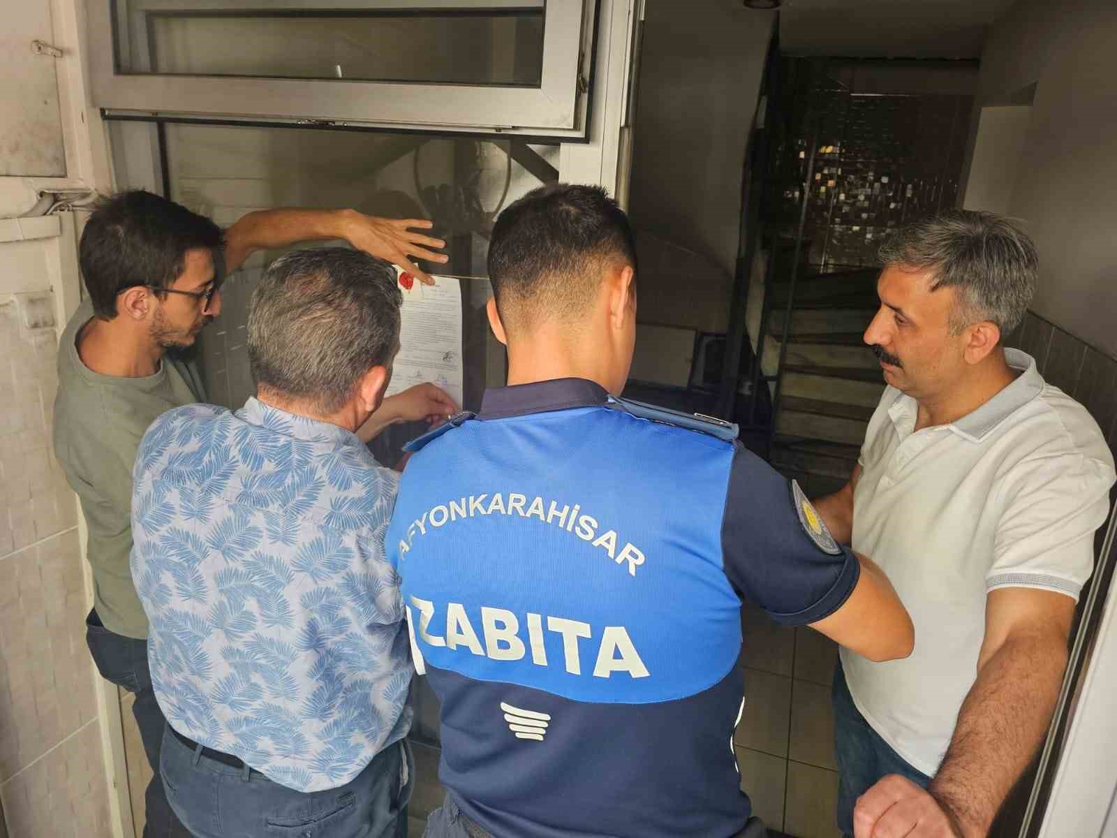 CHP’li belediye gazete binasını mühürledi