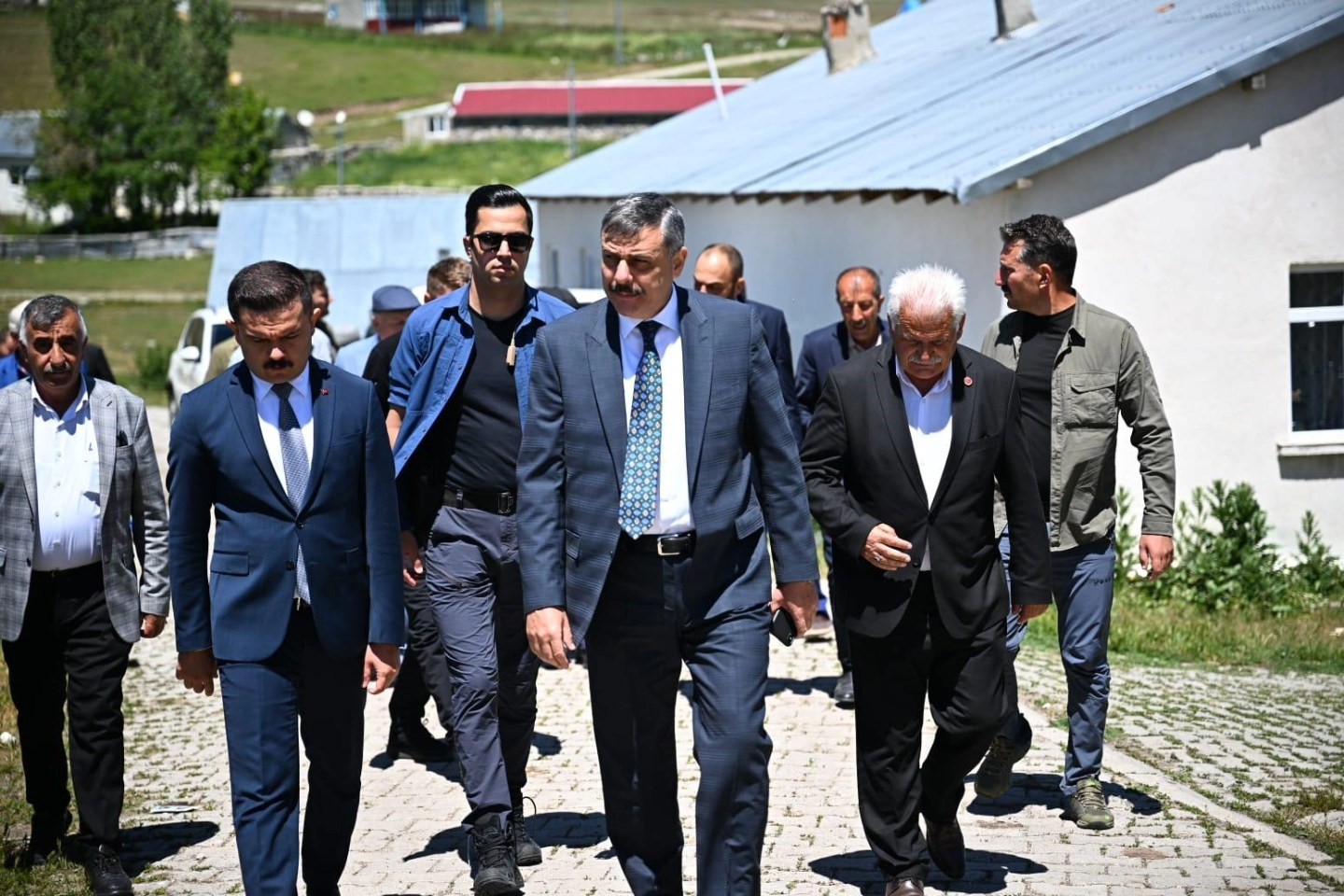 Vali &Ccedil;ift&ccedil;i ve Başkan Sekmen, mevlit programına katıldı
