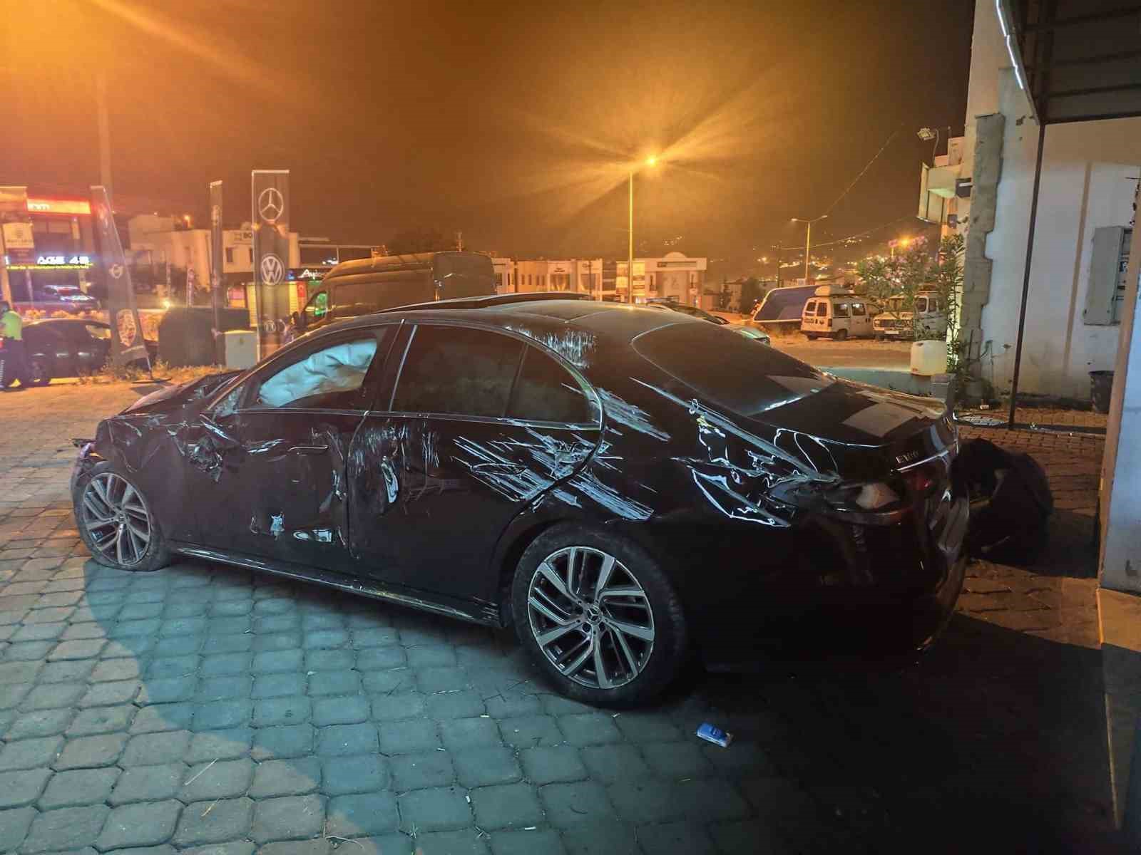 Bodrum’da kaza yaptı, plakayı söküp kaçtı