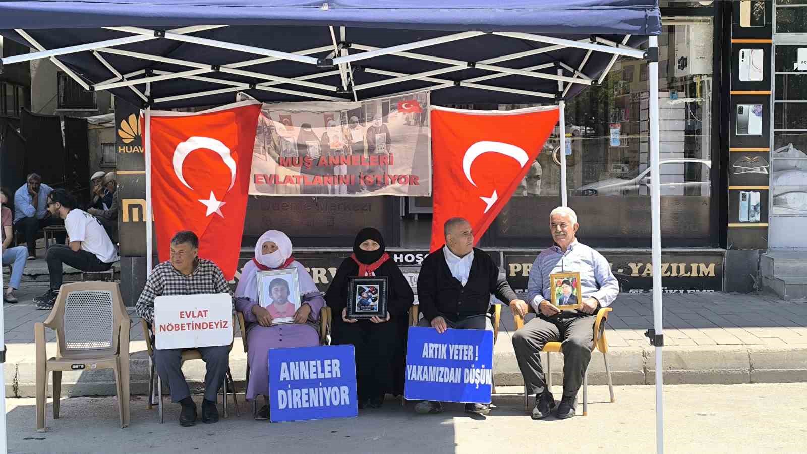 Ailelerin sessiz &ccedil;ığlığı 200 haftadır dinmiyor
