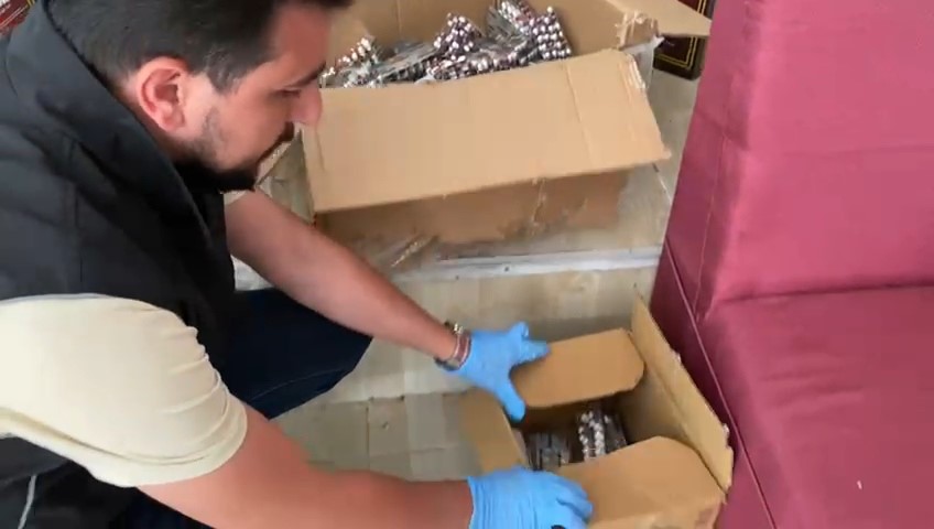 Samsun’da koliler içerisinde 7 bin 500 adet uyuşturucu hap ele geçirildi