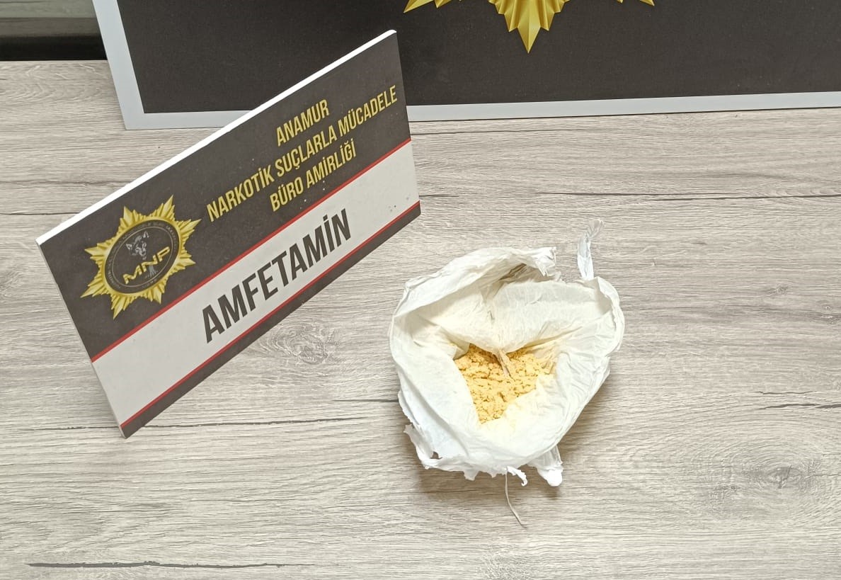 Anamur’da uyuşturucu satıcısı yakalanıp tutuklandı