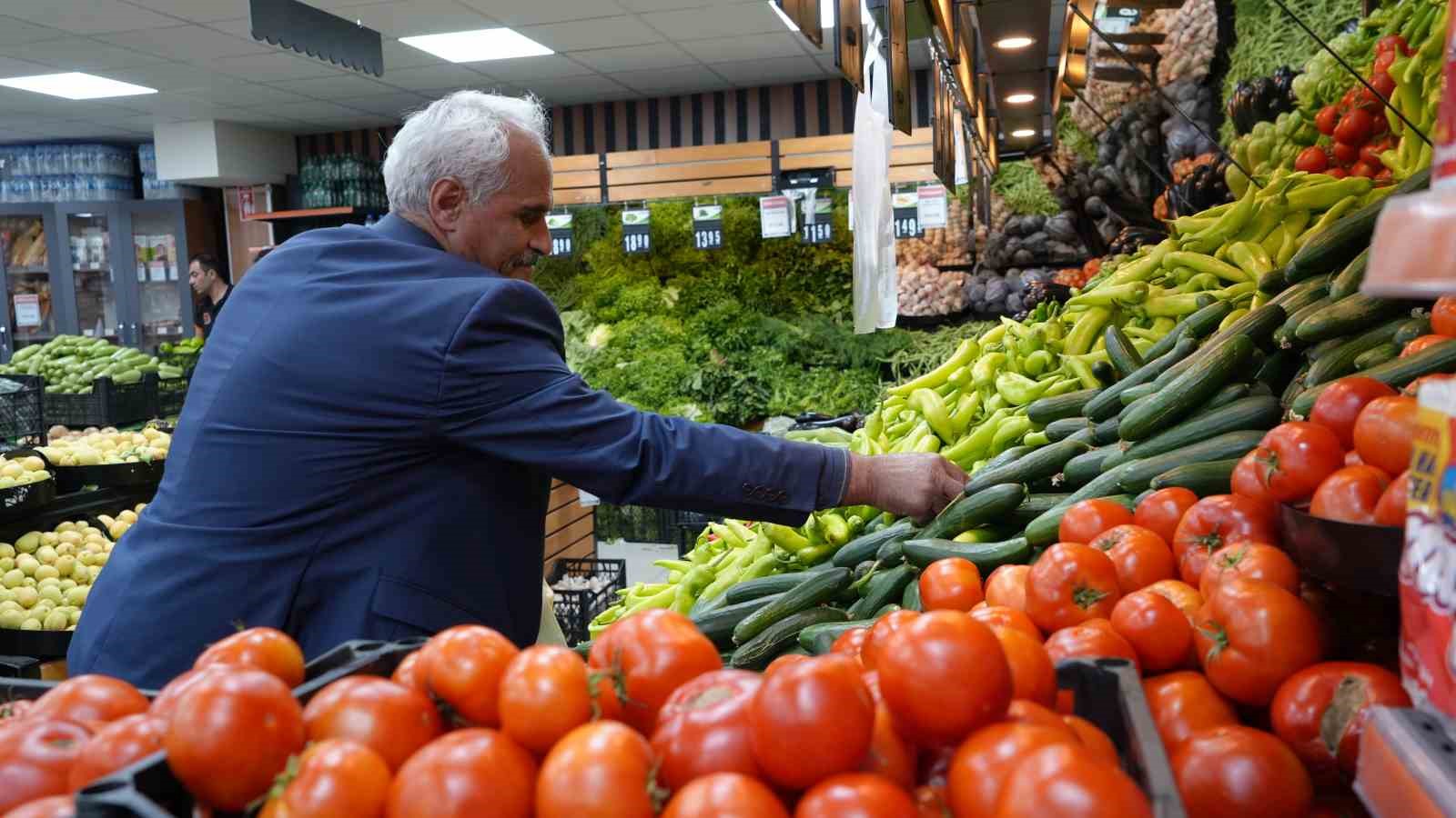 Erzurum’da belediyeden örnek olacak halk pazarı