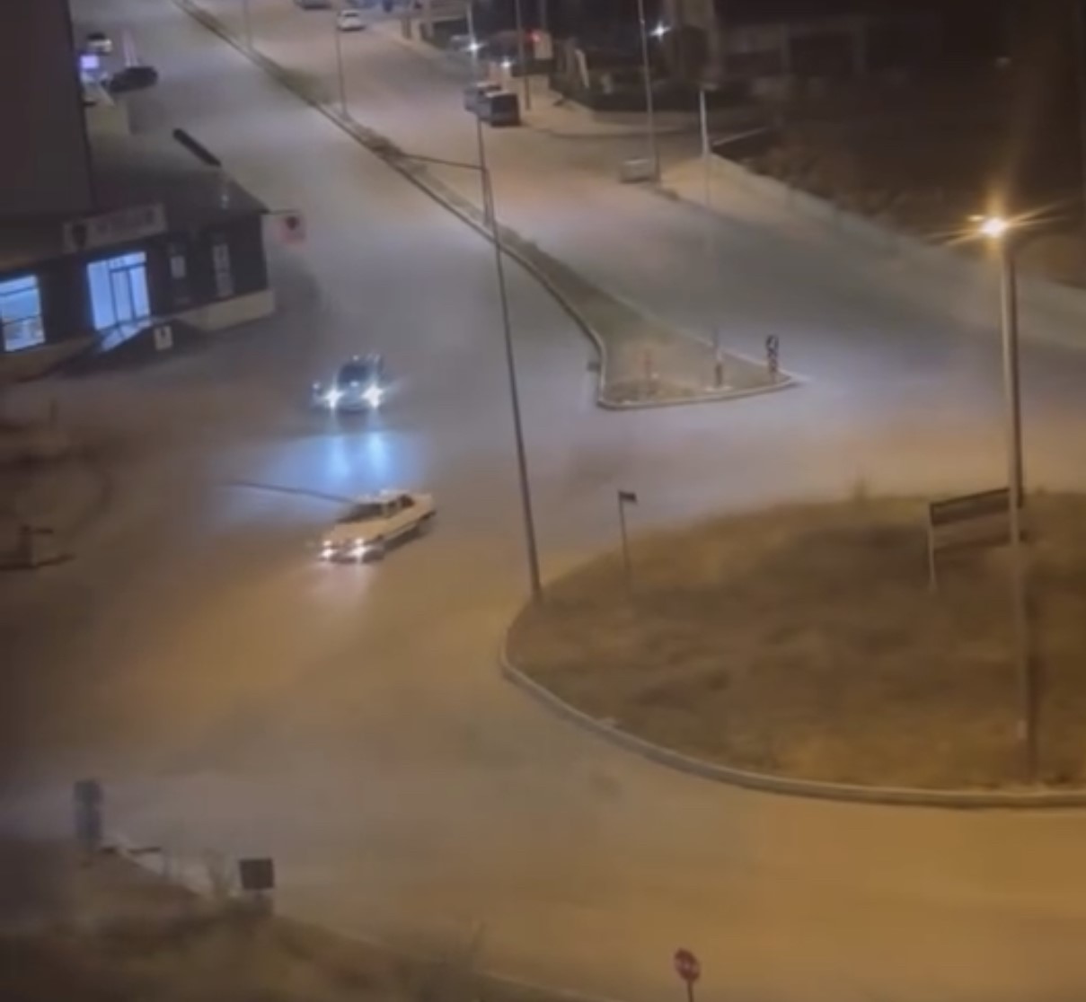 Tofaş araç ile drift attı