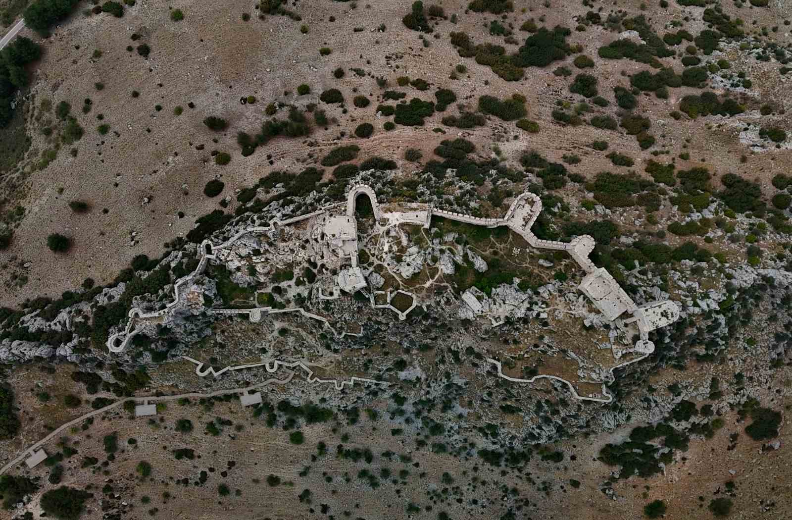 Tarihi Yılankale, ihtişamıyla hayran bırakıyor