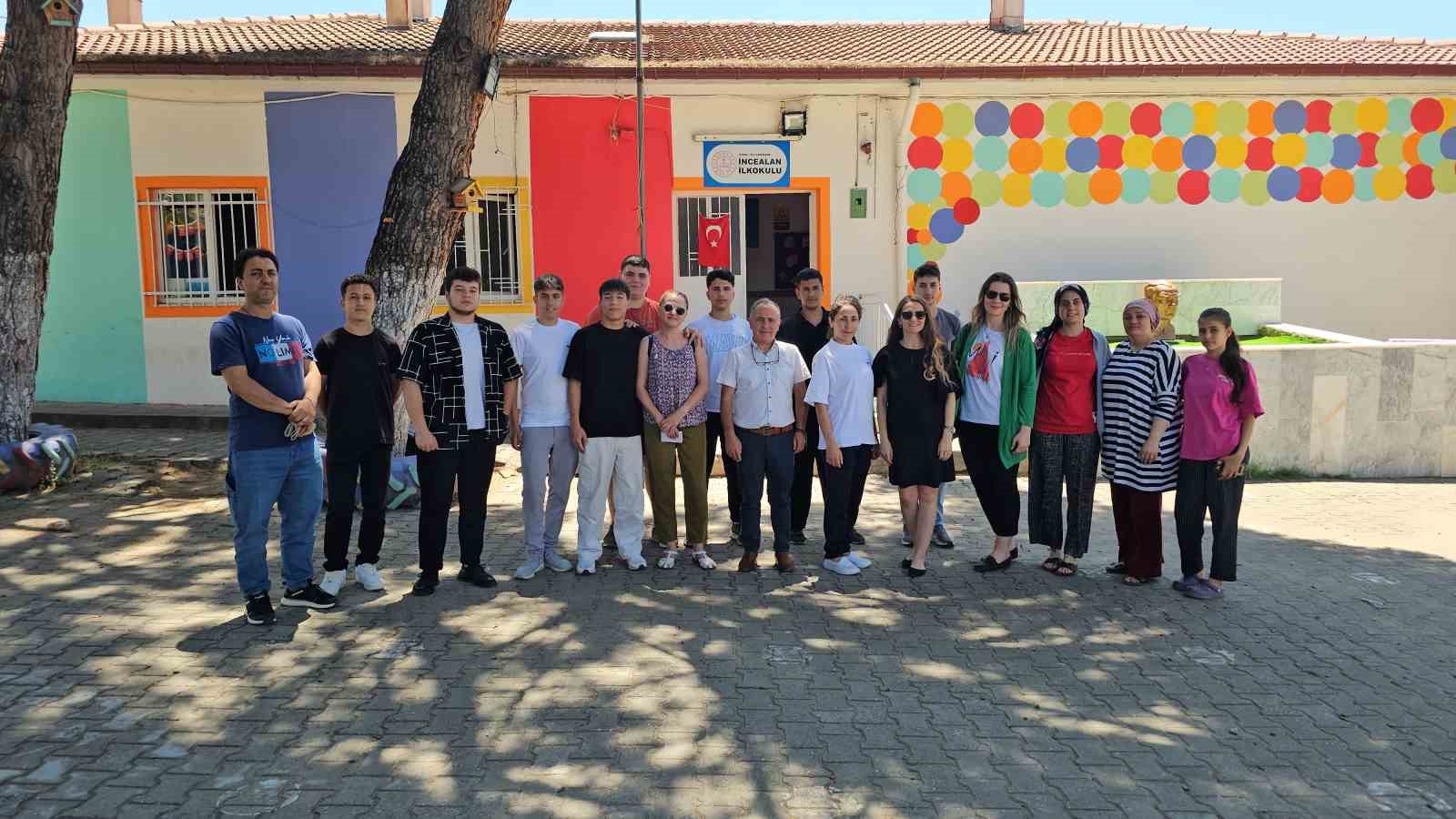 Meslek Lisesi &ouml;ğrencilerinden k&ouml;y okuluna destek
