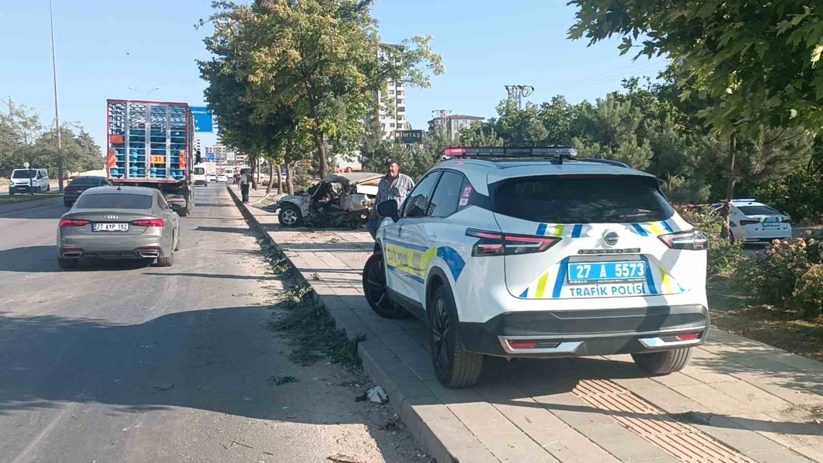 Gaziantep’teki feci kazada Tofaş sürücüsü kurtarılamadı

