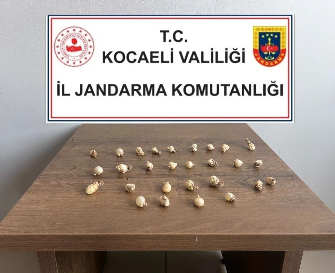 Rahatsızlanınca midesinde kapsül kapsül uyuşturucu çıktı