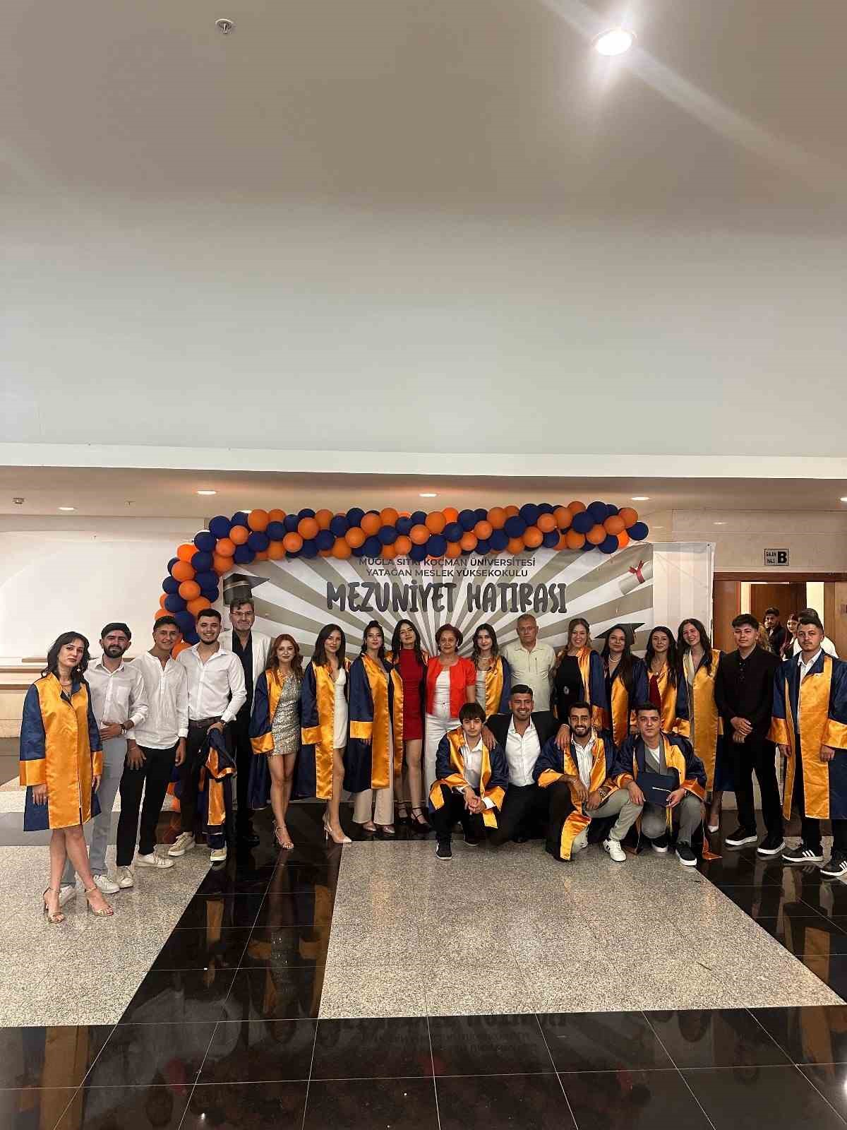 Ortaca ve Yatağan MYO&rsquo;da mezuniyet coşkusu
