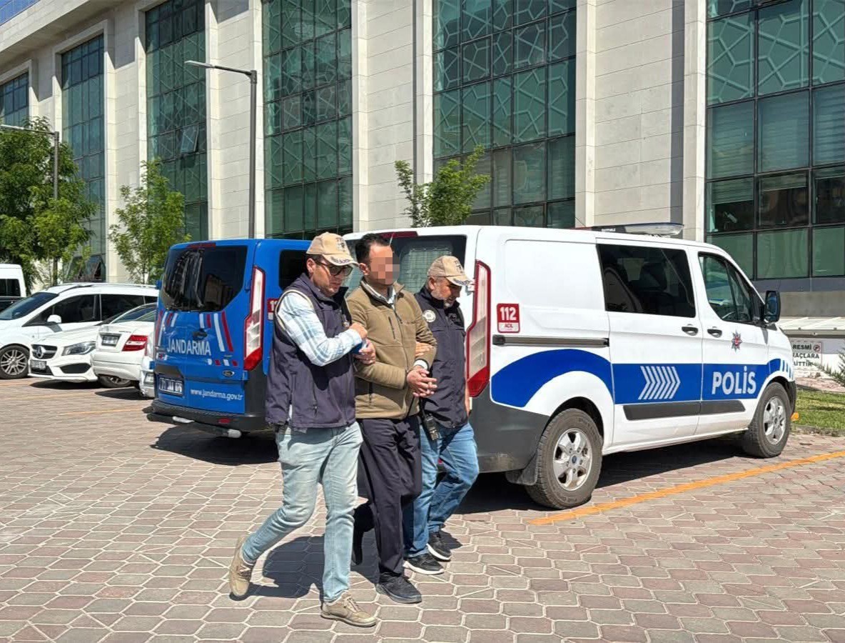 Kırıkkale’de FETÖ’nin il sorumlu yardımcısı teslim oldu