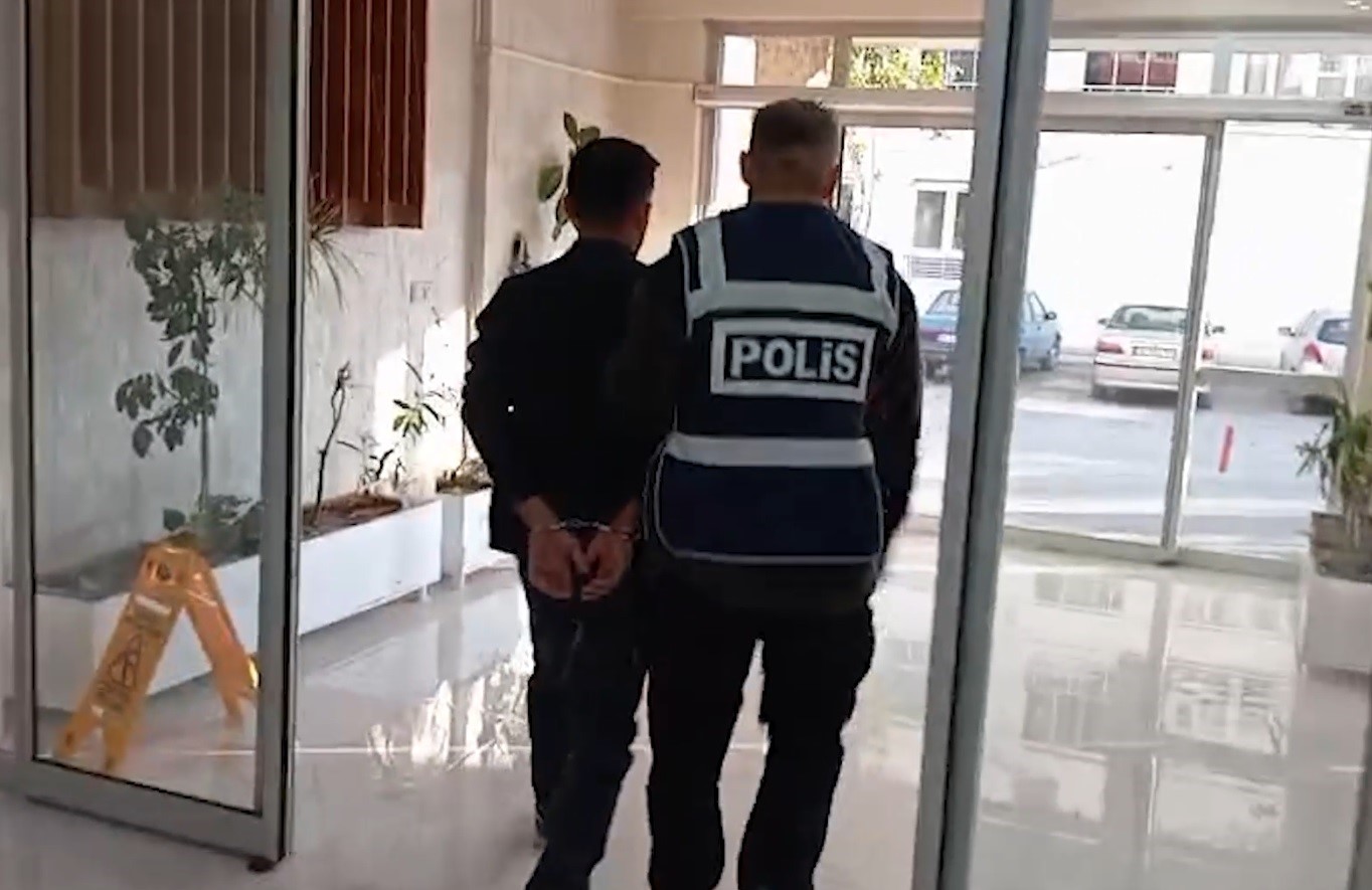 Kayseri’de 84 polis ile aranan şahıslara operasyon: 23 gözaltı