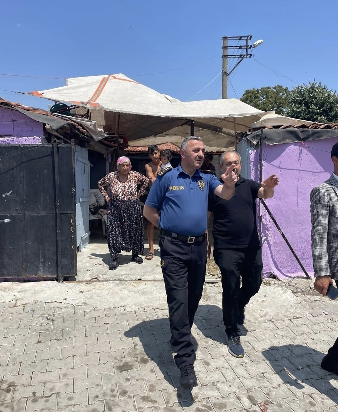 Tekirdağ Emniyet M&uuml;d&uuml;r&uuml;nden mahalle ziyaretleri
