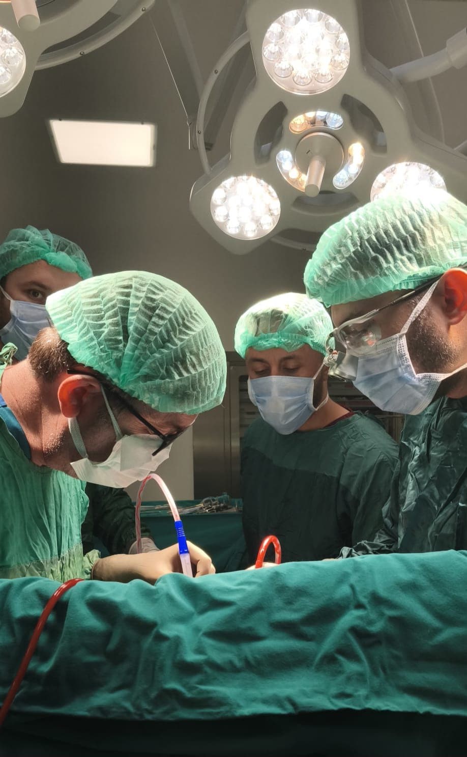 Niğde’de kalp cerrahisinde bir ilk: Aort replasmanı ve bypass aynı anda yapıldı