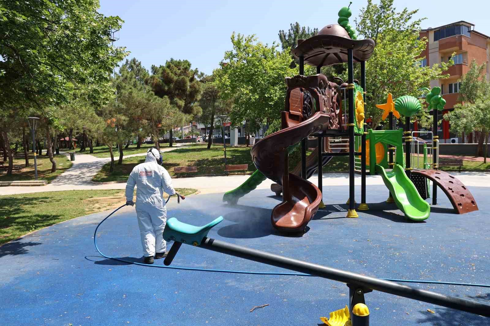 Ataşehir&rsquo;de kenelere karşı etkili m&uuml;cadele devam ediyor
