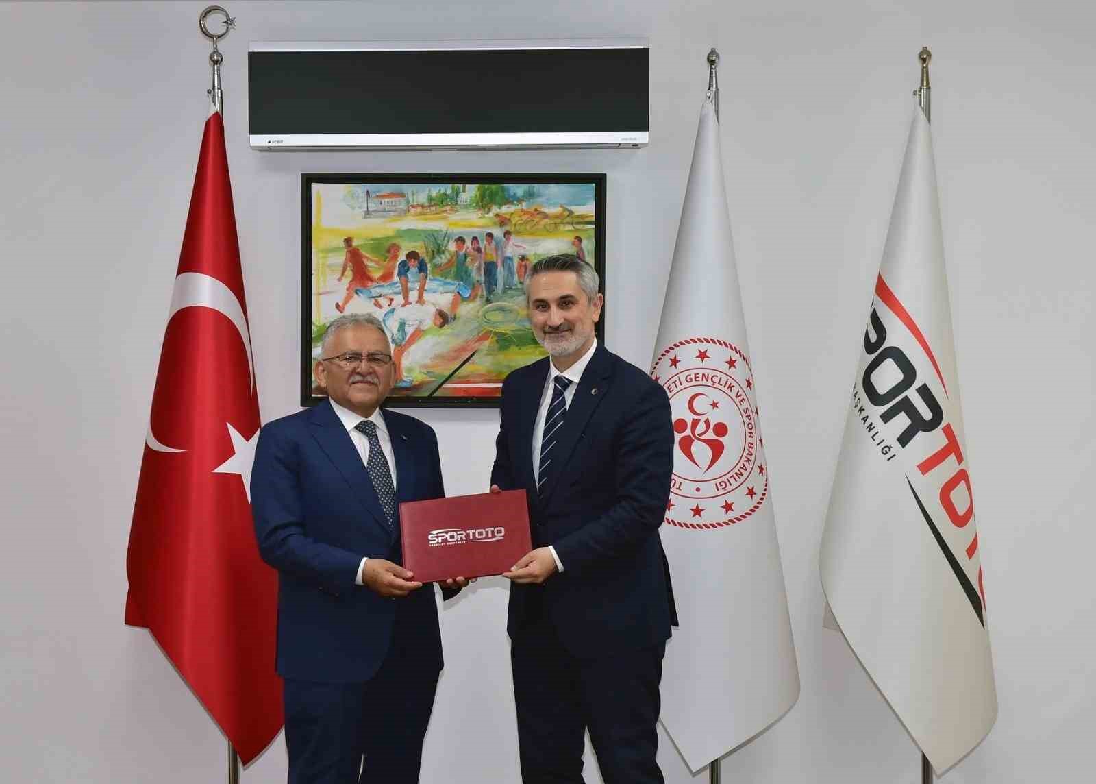 Erciyes Yüksek İrtifa Merkezi’ne ’atletizm pisti’ yatırımı