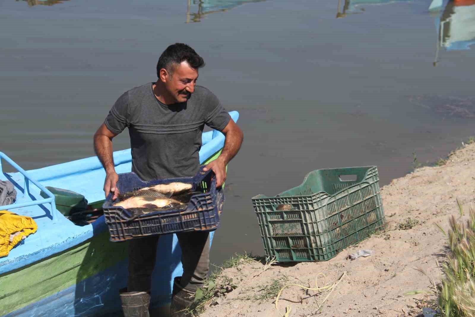 Beyşehir G&ouml;l&uuml;&rsquo;nde yeni av sezonu başladı
