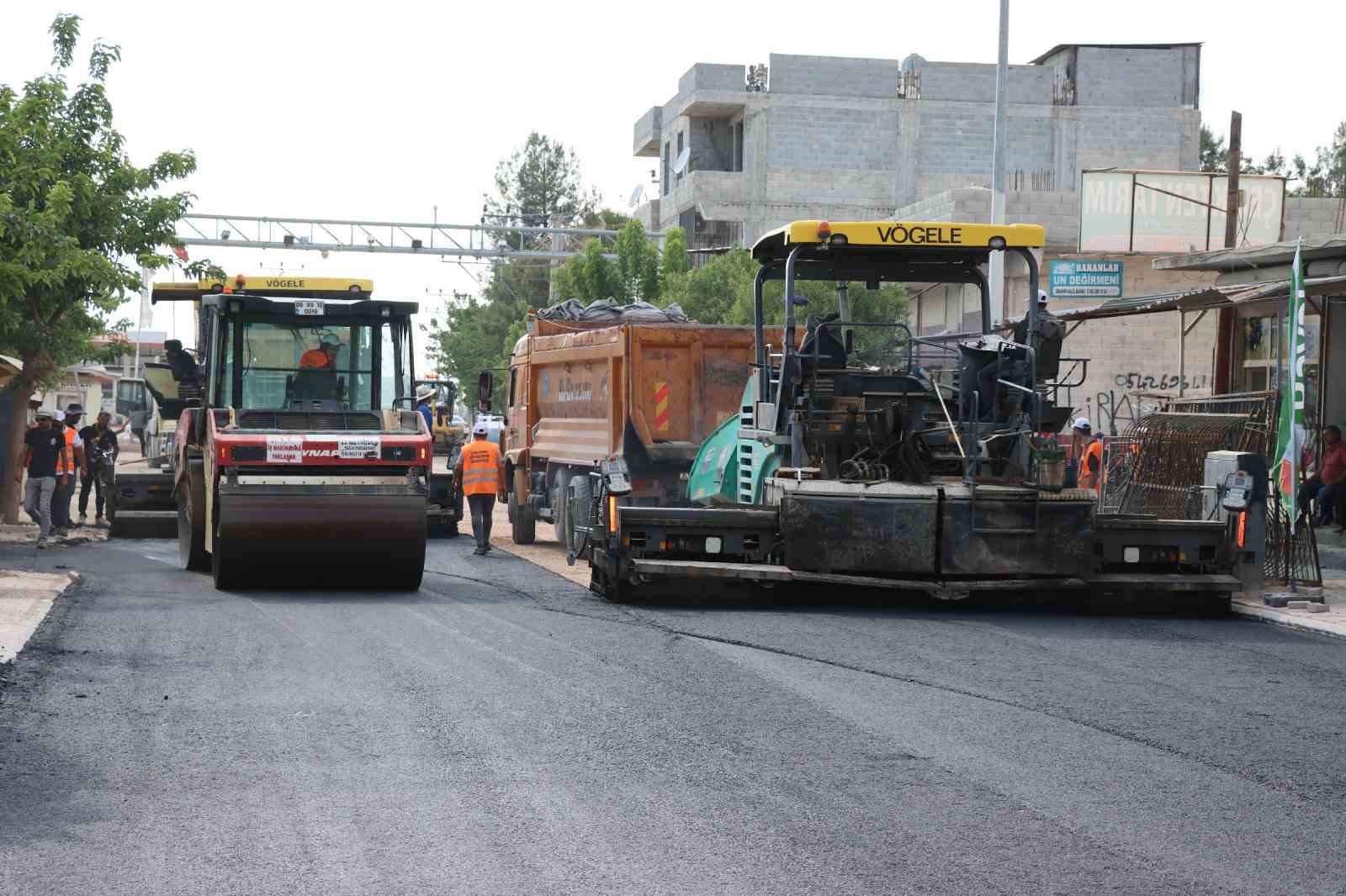 Suruç’a 72 milyon liralık sıcak asfalt yatırımı
