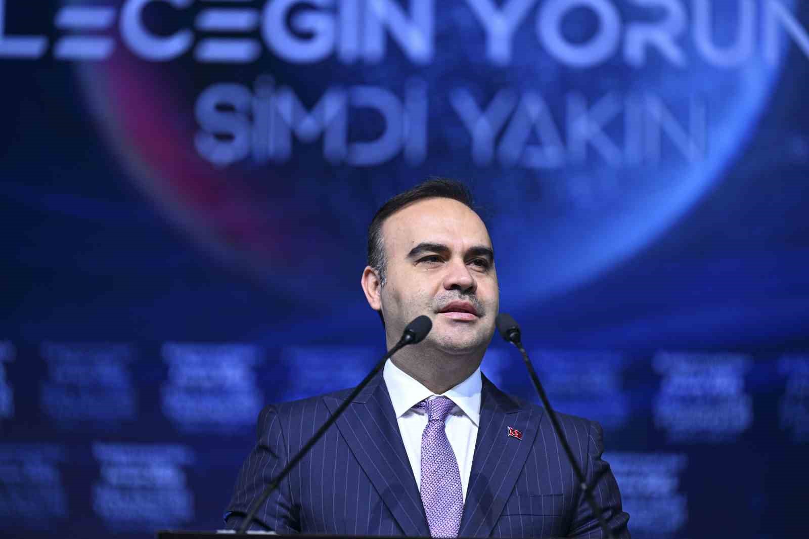 Bakan Kacır: "Hi&ccedil;bir &uuml;lkenin saldırı d&uuml;ş&uuml;ncesini aklının ucundan dahi ge&ccedil;iremeyeceği bir caydırıcılık seviyesine ulaşacağız"
