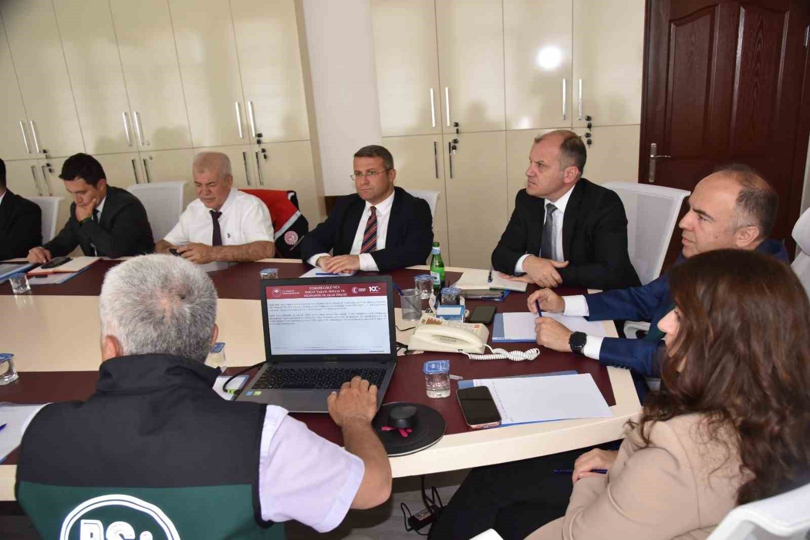 Cumhurbaşkanlığı DDK Heyeti, Eğirdir G&ouml;l&uuml;&rsquo;nde kuraklık alarmını inceledi
