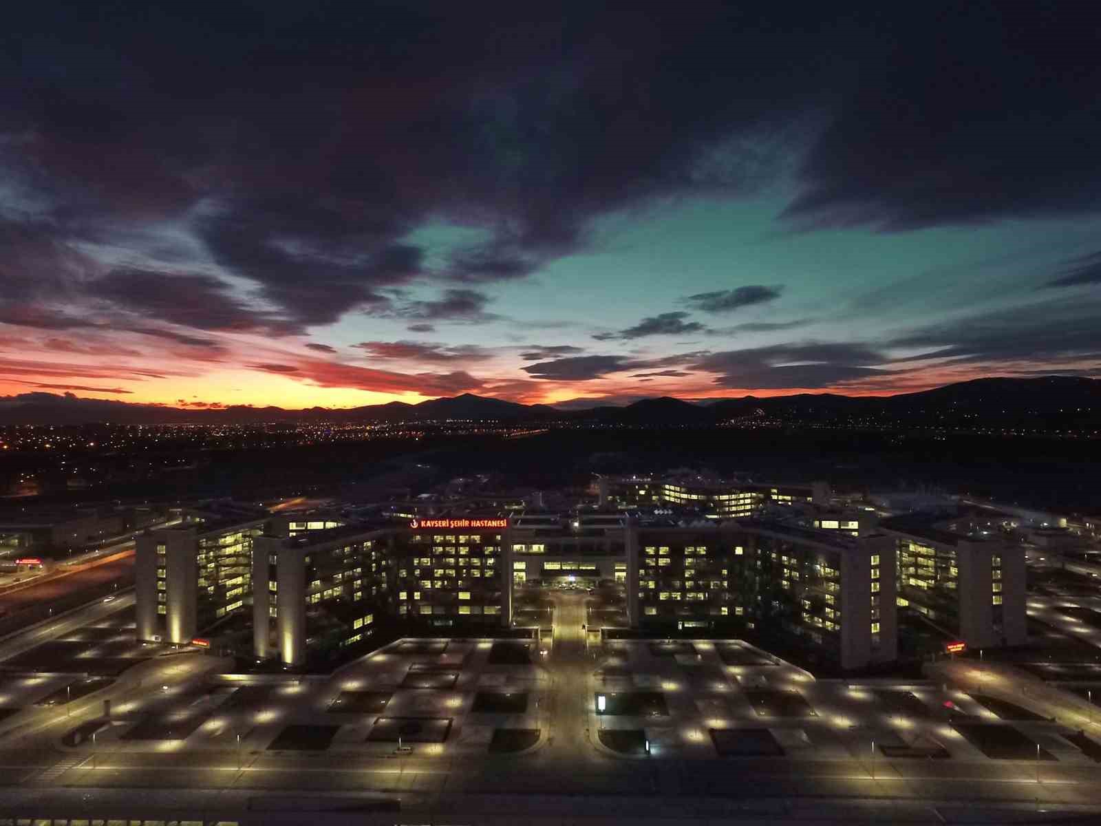 Müdüre hastane basmaktan dava açıldı