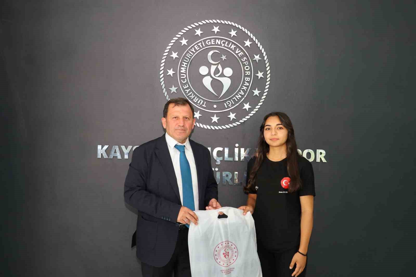 Bilek G&uuml;reşi branşında Kayseri&rsquo;ye 45 madalya
