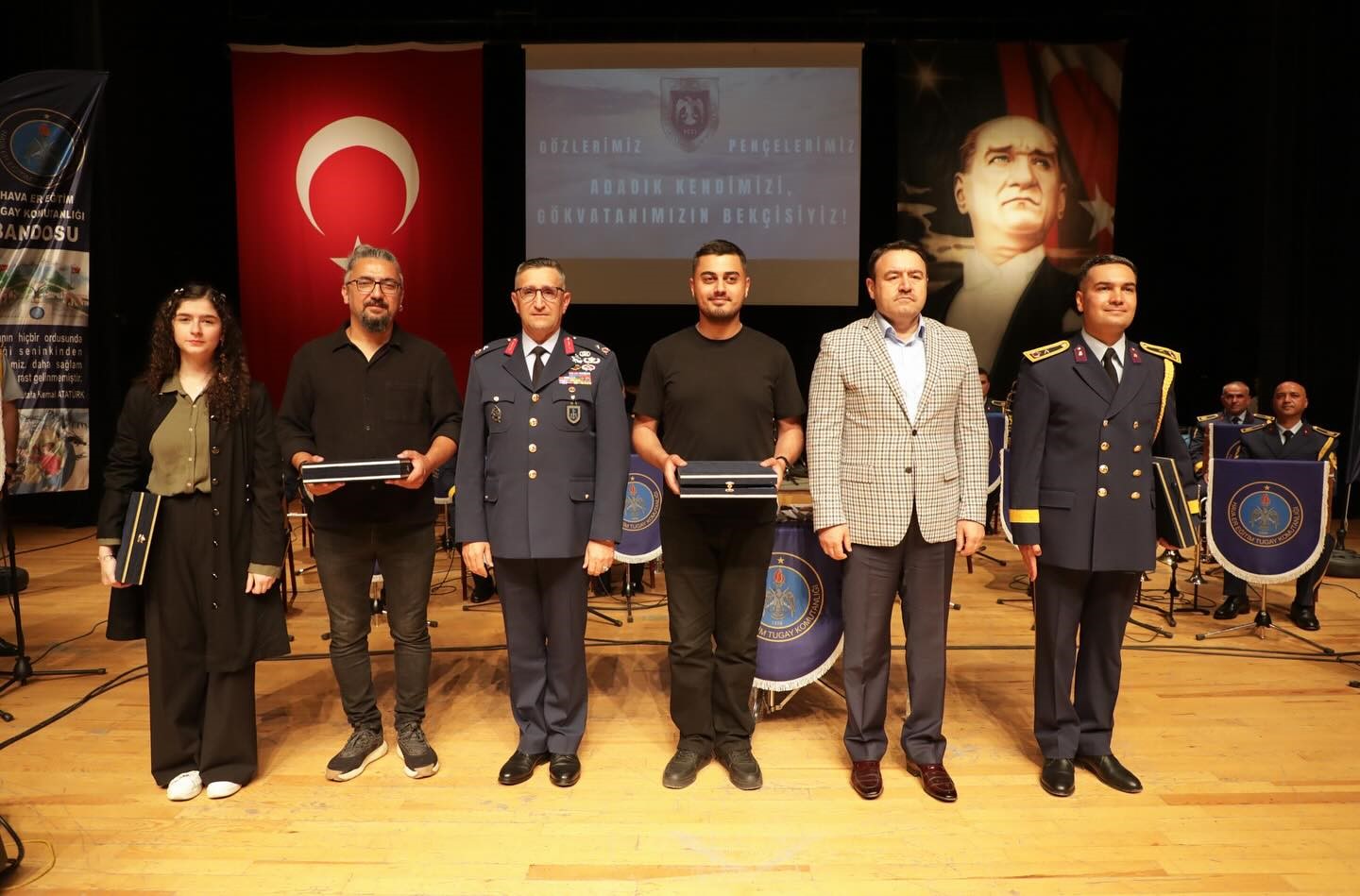 "Ordu Millet El Ele" konseri Kütahya’da ilgi gördü
