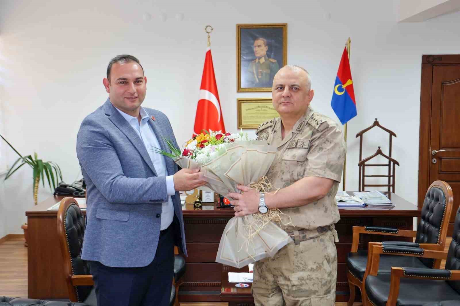 Başkan Bilecen,  Kilis İl Jandarma Komutanını ziyaret etti