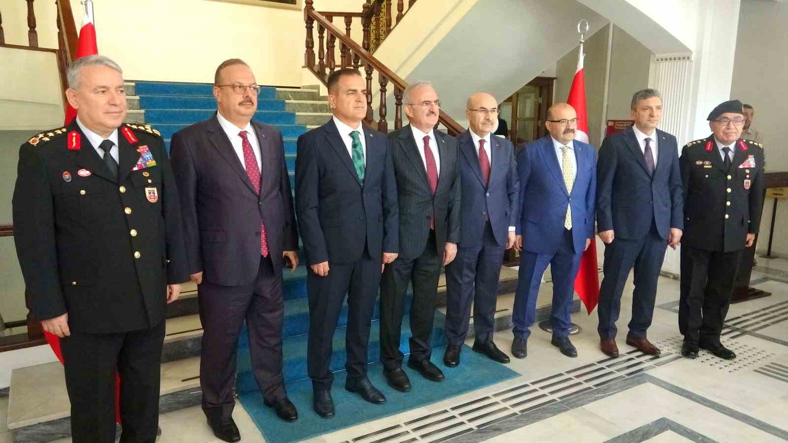 Tepki toplayan g&ouml;r&uuml;nt&uuml;lerin ardından Muğla&rsquo;da g&uuml;venlik toplantısı
