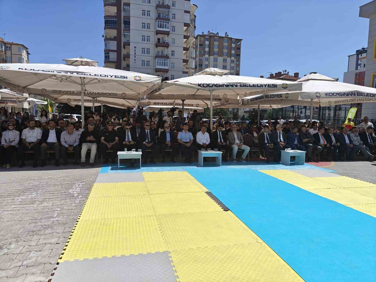 Vali Çiçek: "ERVA, koskoca 1,5 milyonluk Kayseri’nin kendi projesi oldu"
