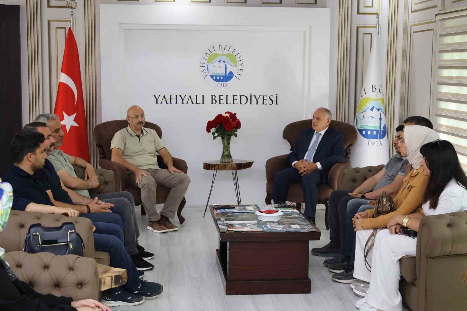 Yahyalı’da eğitime büyük destek