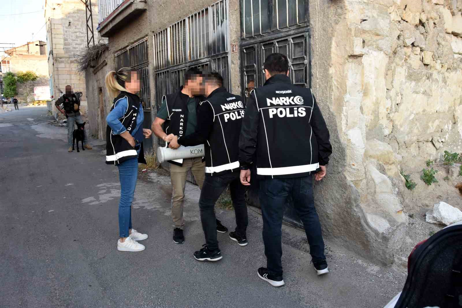 Nevşehir’deki narkotik operasyonunda 26 kişi tutuklandı