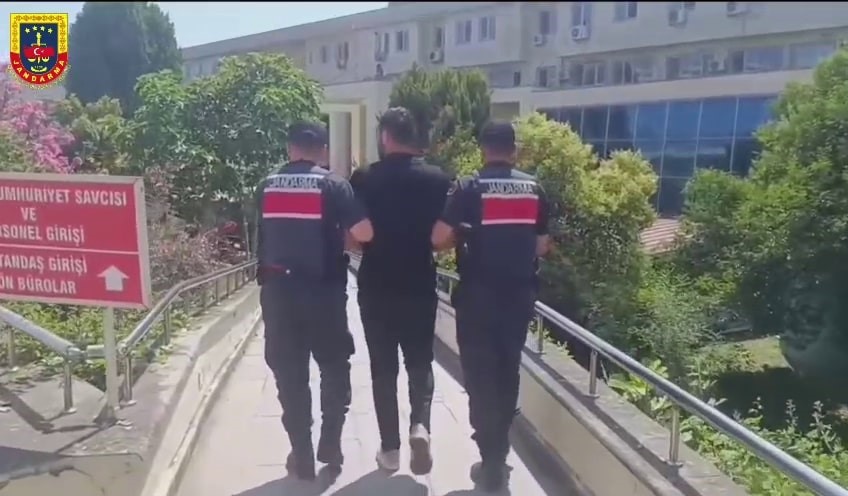 Arkadaşını silahla yaralamıştı, bungalovda saklanırken yakalandı