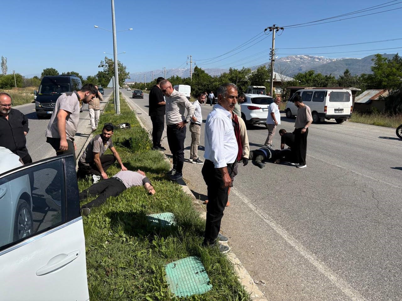 Erzincan’da otomobil ve motosiklet çarpıştı: 1 ölü, 1 yaralı