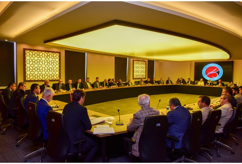 Kastamonu &Uuml;niversitesi&rsquo;nde kurumsal iletişim &ccedil;alışmaları ve uluslararası sıralamalar ele alındı
