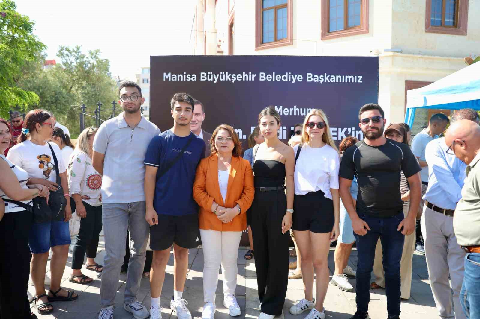 Didim’de merhum başkan Zeyrek için lokma hayrı gerçekleştirildi