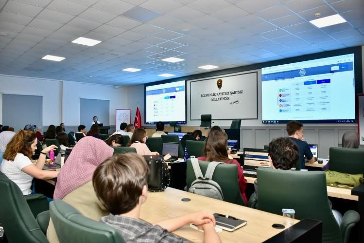 Bilecik&rsquo;te yapay zek&acirc; ve eğitim odaklı Erasmus eğitimi d&uuml;zenlendi

