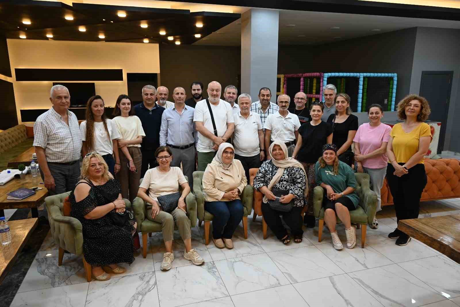 30 Ağustos Zafer Mahallesi zehir soluyor
