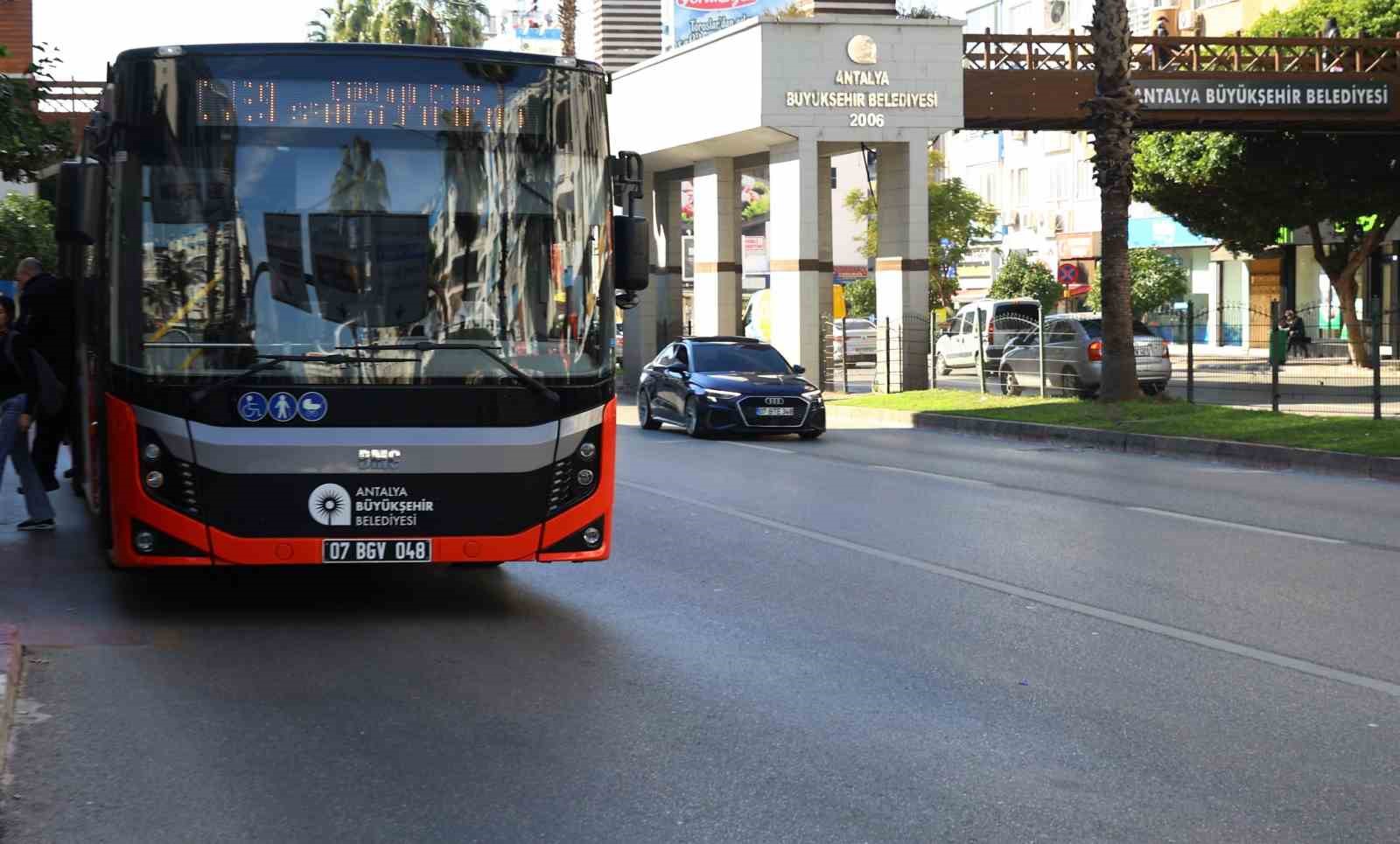 Antalya Büyükşehir Belediyesi’nden YKS için ücretsiz ulaşım kararı