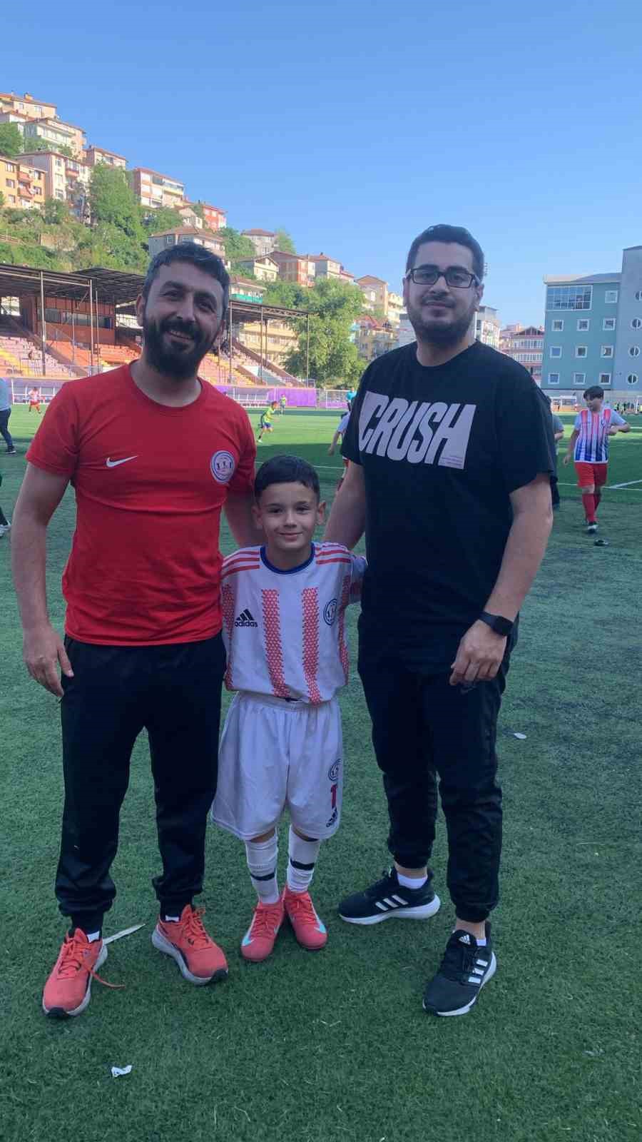 9 yaşındaki Yiğit Ali Koç, Fenerbahçe altyapısına davet edildi