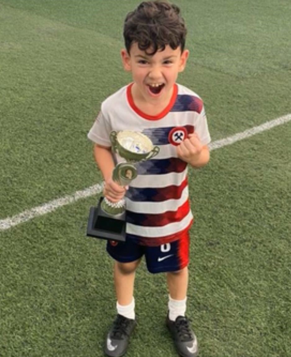 9 yaşındaki Yiğit Ali Koç, Fenerbahçe altyapısına davet edildi