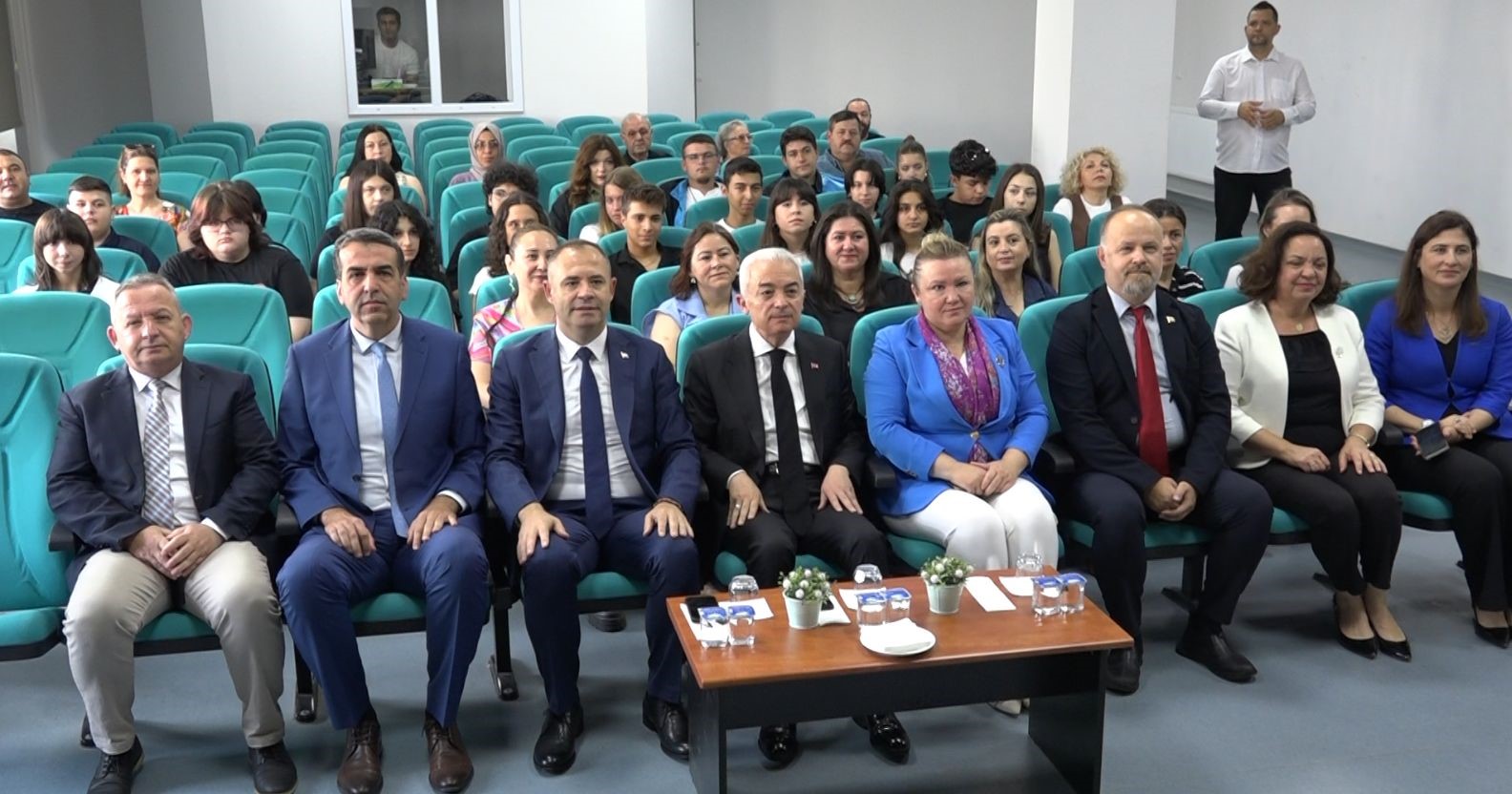 Kırklareli’nde karne heyecanı: 52 bin 152 öğrenci karne aldı