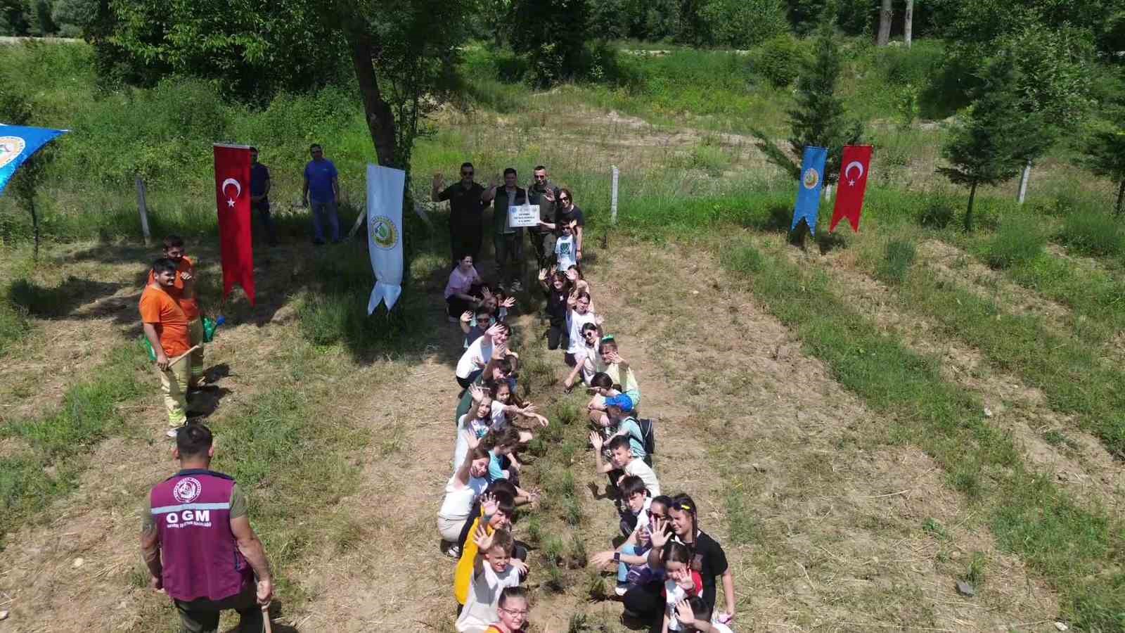 Çocuklara doğa sevgisi aşılayan etkinlik; "Bir Sınıf Bir Orman"