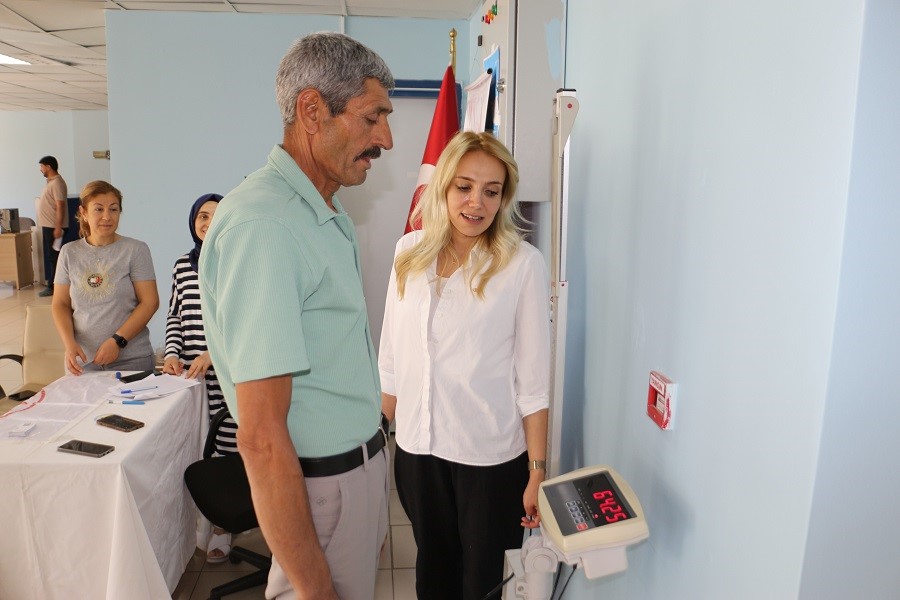 Elazığ’da ideal kilonu öğren, sağlıklı yaşa etkinliği
