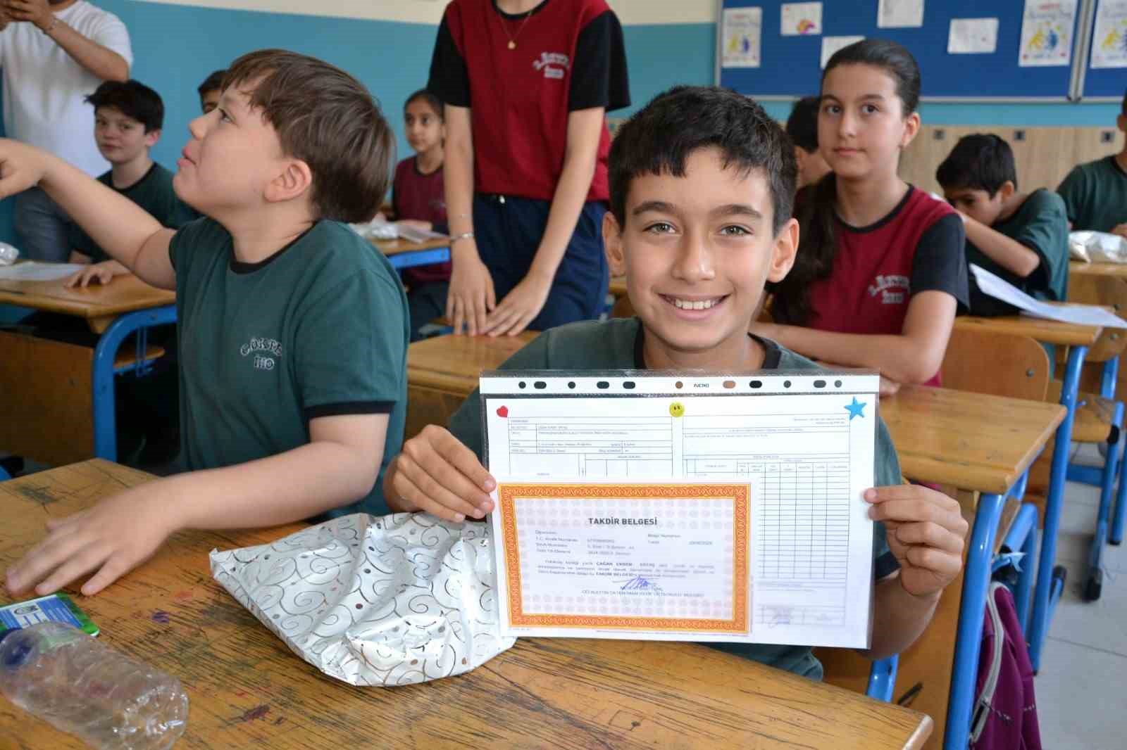 &Ouml;ğrencilerin yaz tatili başladı
