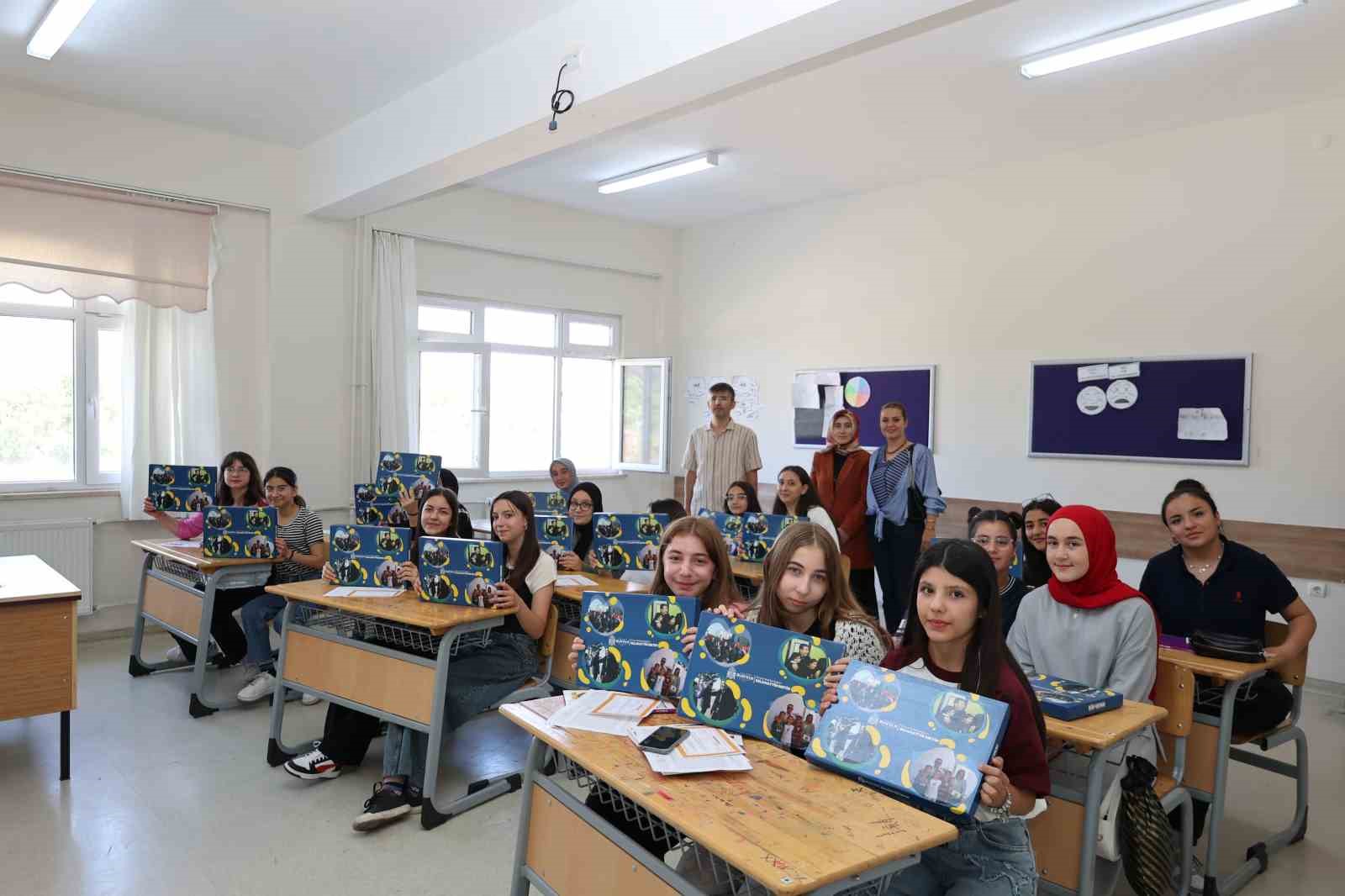 Kayseri’de 315 bin öğrenci karne aldı