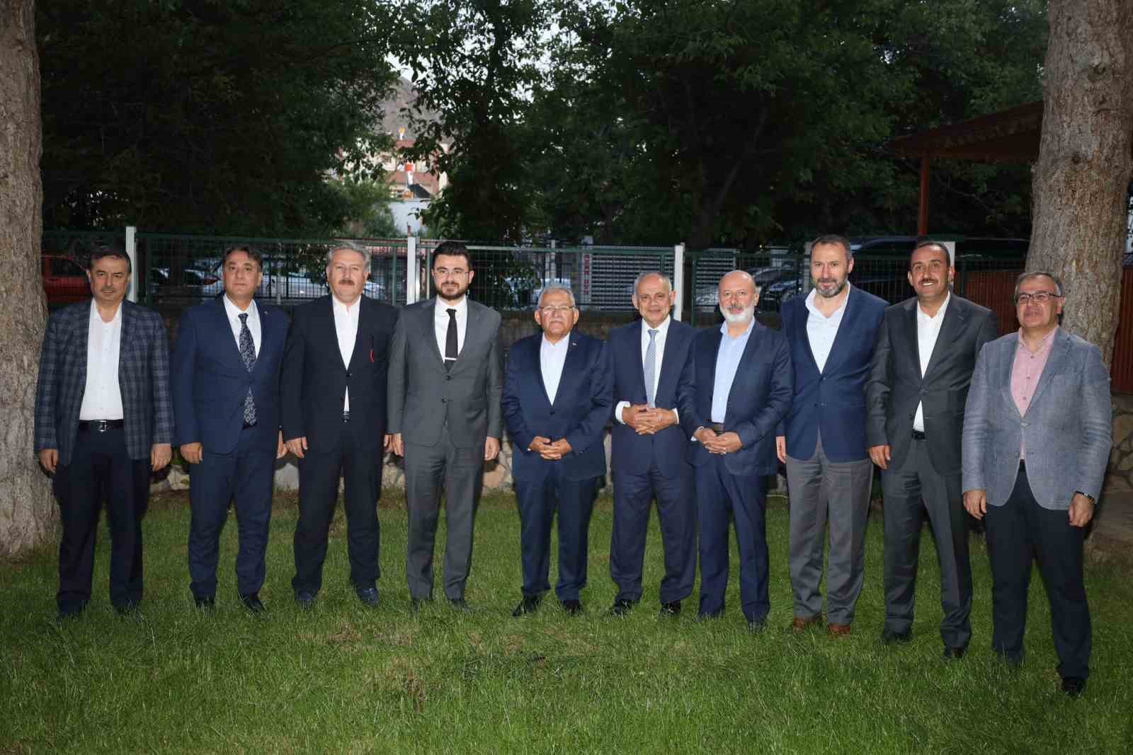 Başkan B&uuml;y&uuml;kkılı&ccedil;&rsquo;tan Yahyalı&rsquo;ya temiz enerji yatırımı: K-Şarj elektrikli ara&ccedil; şarj istasyonu a&ccedil;ıldı
