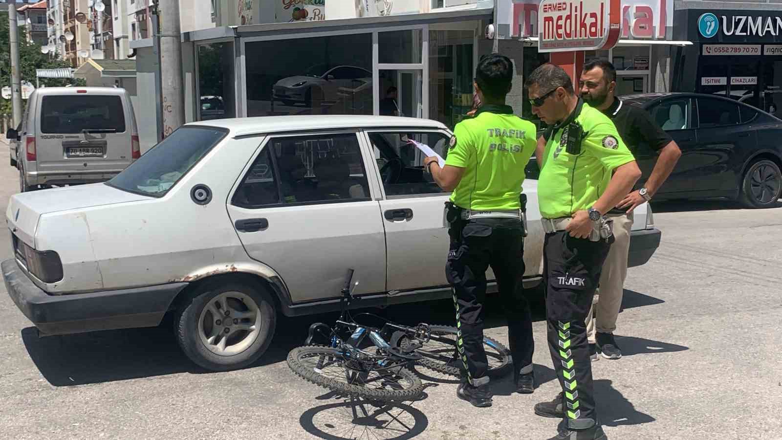 Karaman&rsquo;da otomobille &ccedil;arpışan bisiklet s&uuml;r&uuml;c&uuml;s&uuml; yaralandı
