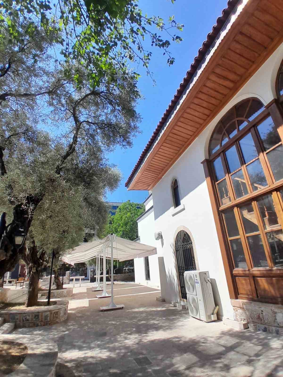 Vakıflar Bölge Müdürlüğünden Kurşunlu Camii’ne tente
