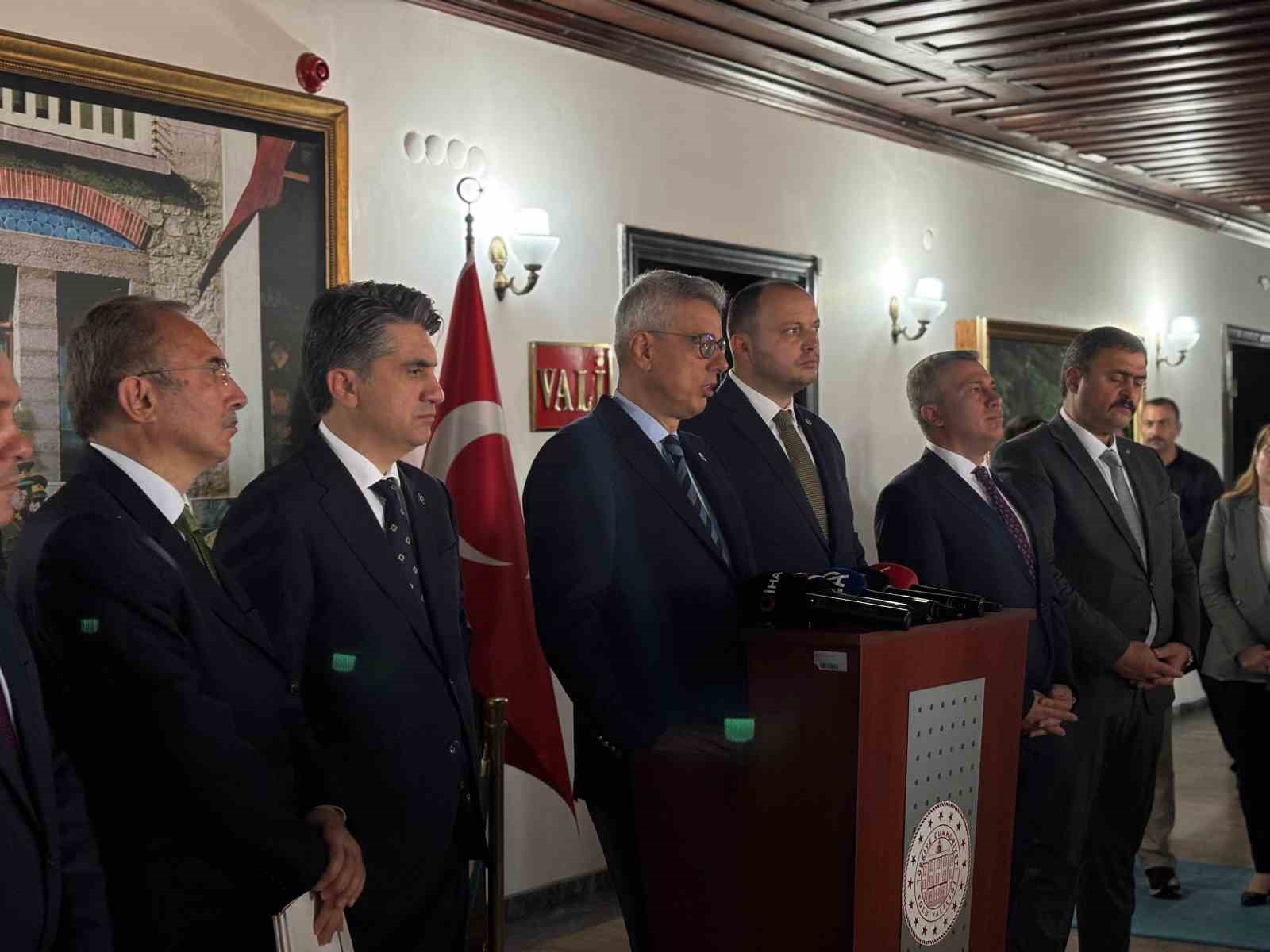 Sağlık Bakanı Memişoğlu: "4 yıldır ertelenen ÇÖZGER, engelli ve ilaç raporları hızlıca yenilenecek"
